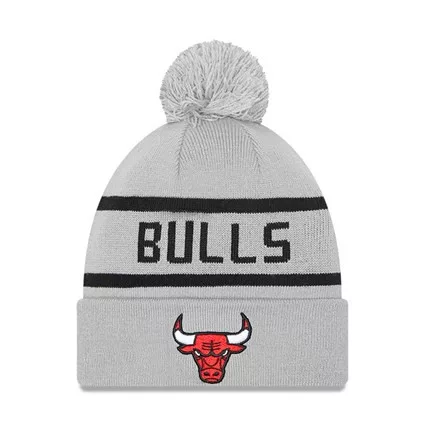 NEW ERA NBA CHICAGO BULLS JAKE CUFF BOBBLE BEANIE HAT LIGHT GREY
