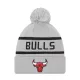 NEW ERA NBA CHICAGO BULLS JAKE CUFF BOBBLE BEANIE HAT LIGHT GREY