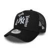 New Era 9FORTY Wordmark Trucker New York Yankees Cap Black ONE