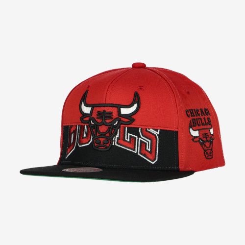 MITCHELL & NESS CHICAGO BULLS Mens High Crown Structured Snapback Red / Black /GREEN