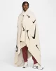 NIKE OFFLINE OVERSIZE BOUCLE KNIT BLANKET LT OREWOOD BRN/BLACK